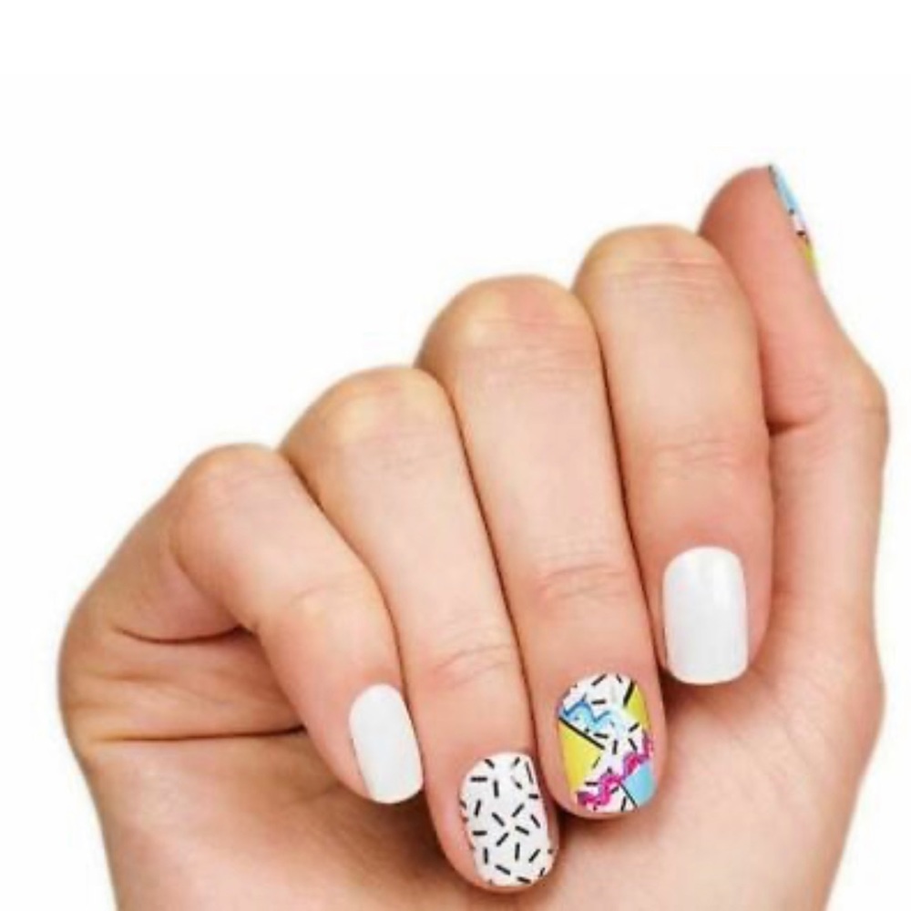 💅🏻 New sealed color street totally rad 80’s